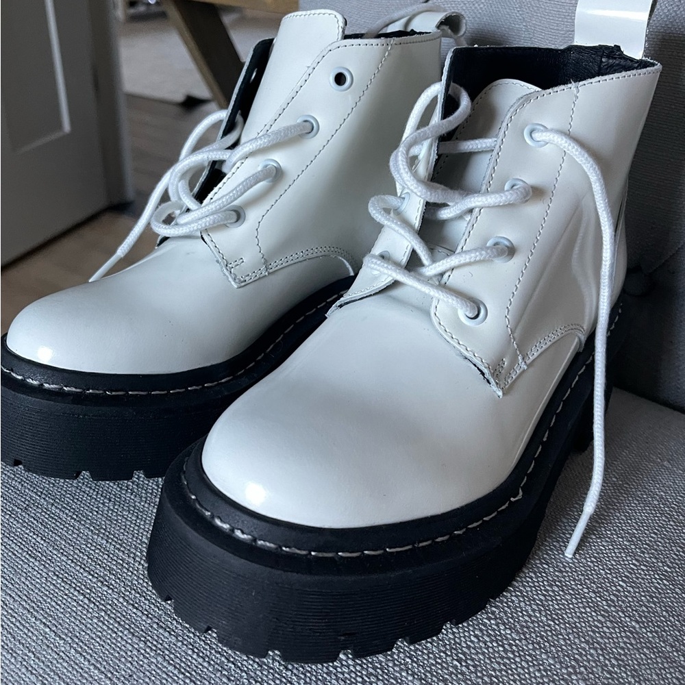 Steve Madden White Boots